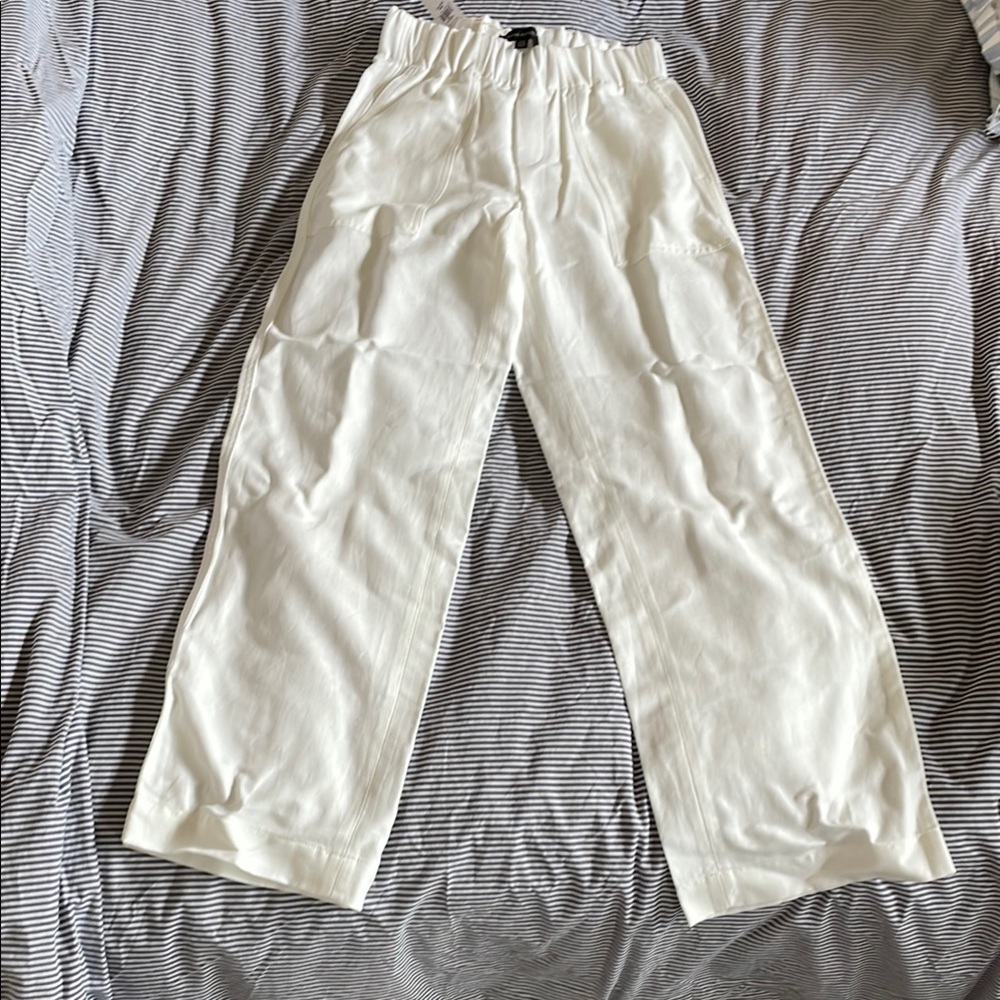 Banana Republic White Flowy Pants, XXS